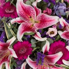 FLORIST CHOICE TRADITIONAL BOUQUET