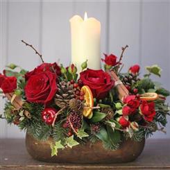 CHRISTMAS TABLE CENTRE - RED